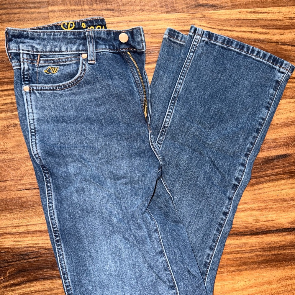 Lainey Wilson x Wrangler Jeans